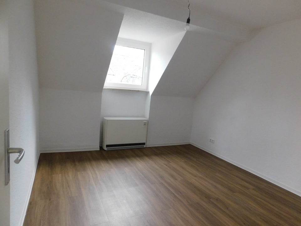 Hier lässt es sich aushalten: individuelle 2-Zi.-Wohnung mit Ausblick - Photo 2