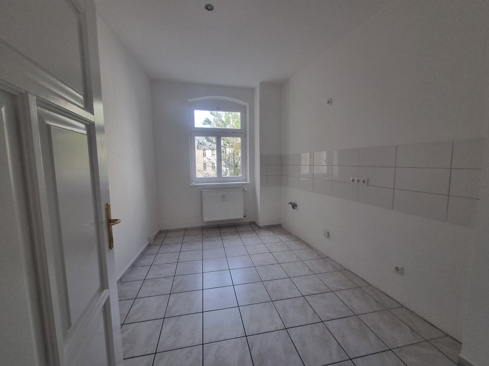 Frisch saniert: Willkommen im neuen Zuhause! - Foto 3