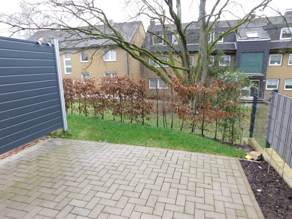 Überruhr-Holthausen: Bezugsfertige 2-Raum-Whg. mit Terrasse - Photo 2