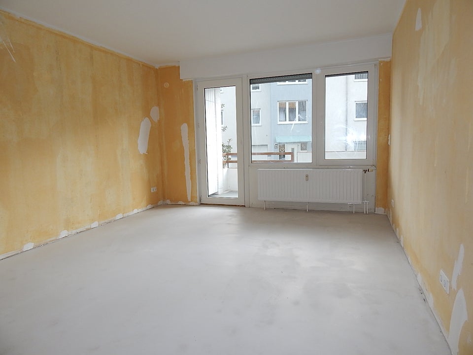 2-Raum Ergeschosswohnung mit Balkon - Foto 1