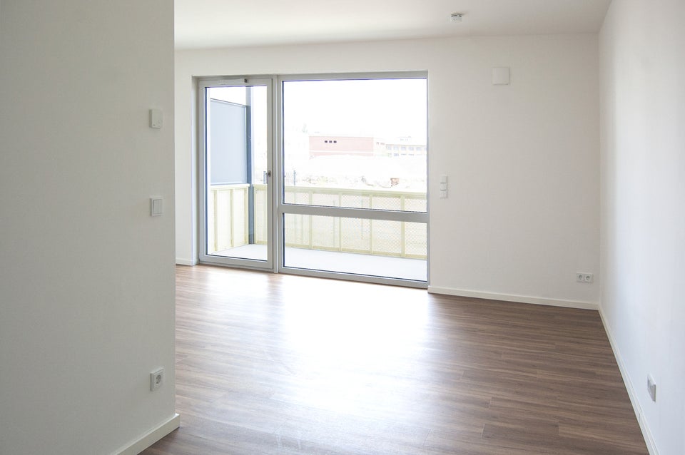 Wohnen an der Spree: praktische 1-Zimmer-Wohnung mit Balkon - Foto 1