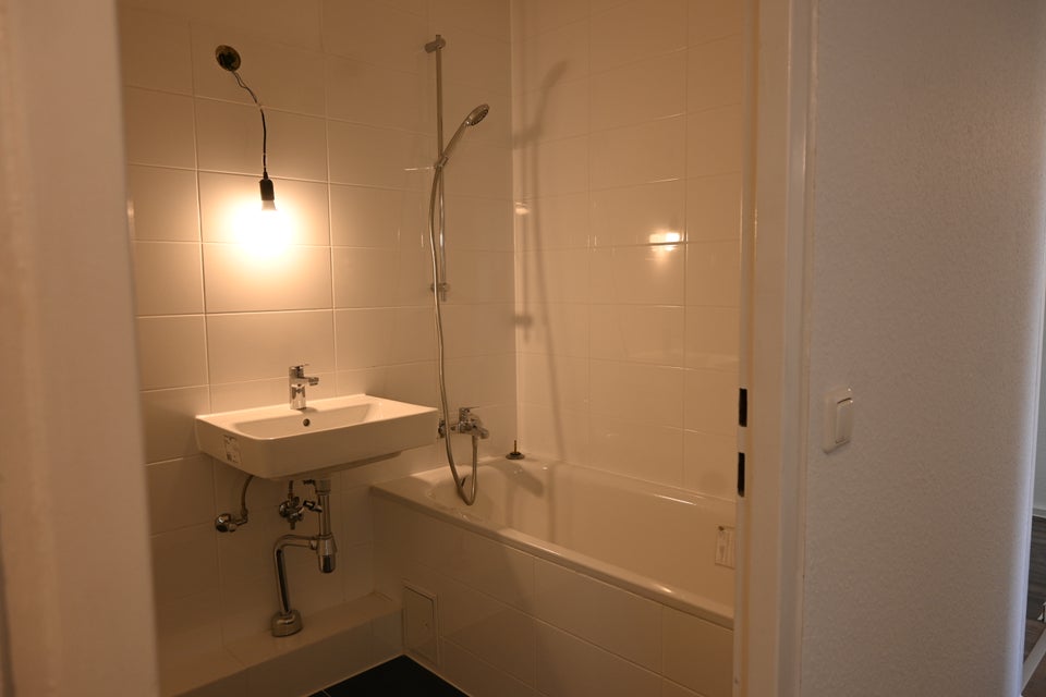 Hier fühlt man sich wohl - gut geschnittene 3-Zimmer-Wohnung - Foto 5
