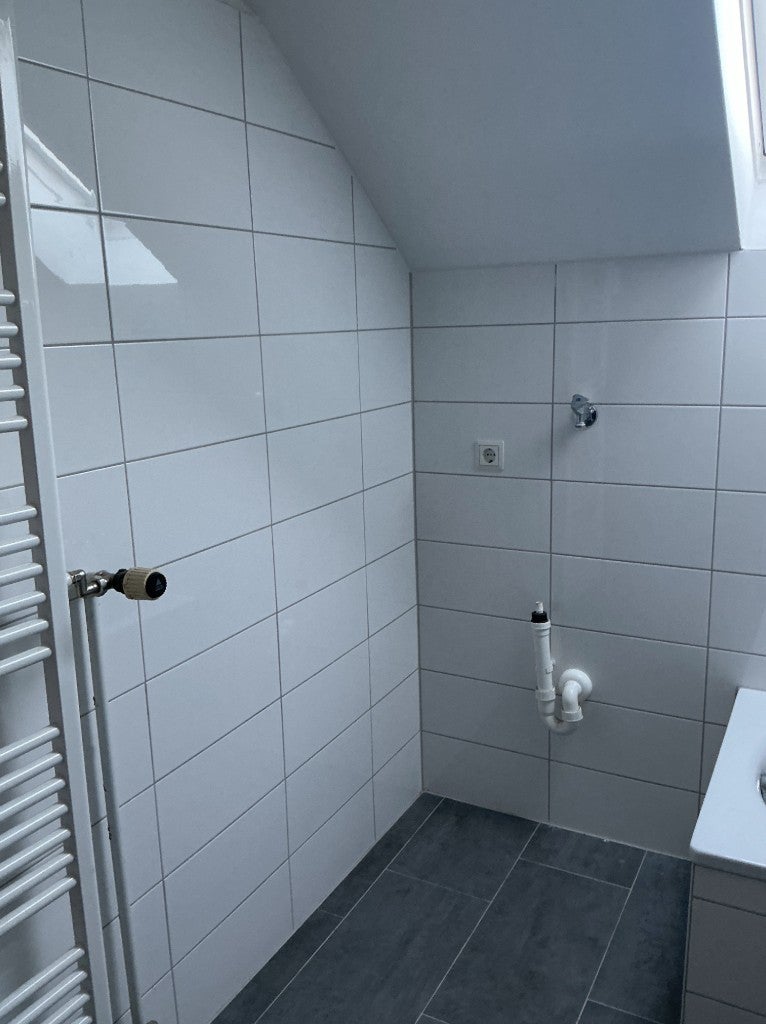 Einziehen und wohlfühlen: Renovierte Wohnung mit Balkon in Steinbühl - Photo 1