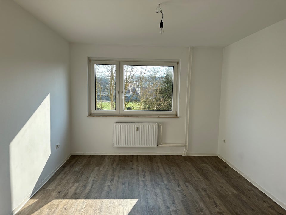 Renovierte 2-Zimmer-Wohnung mit Balkon - Photo 3