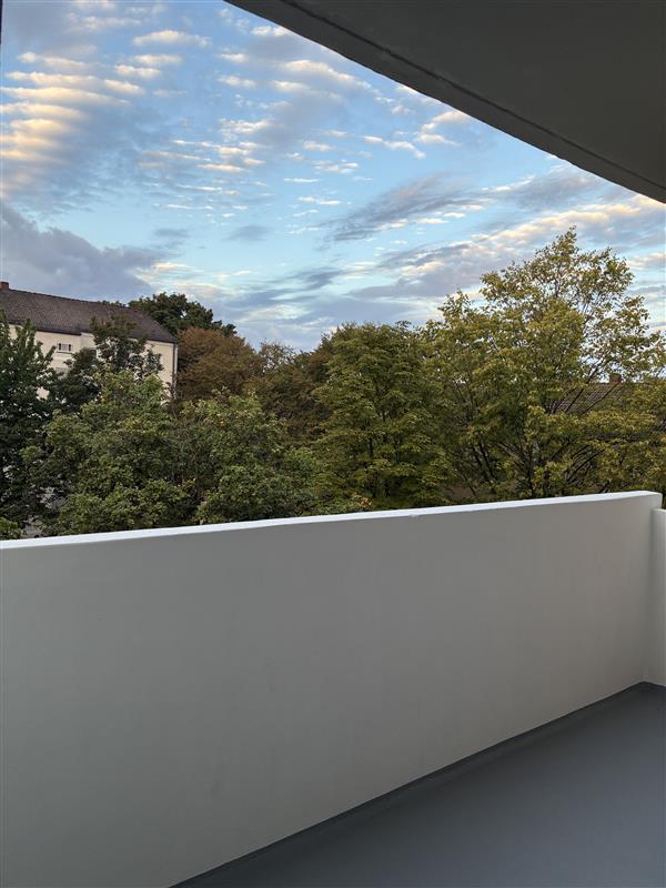Kernsanierte 3-Zimmer-Wohnung mit Balkon und Einbauküche - Foto 5