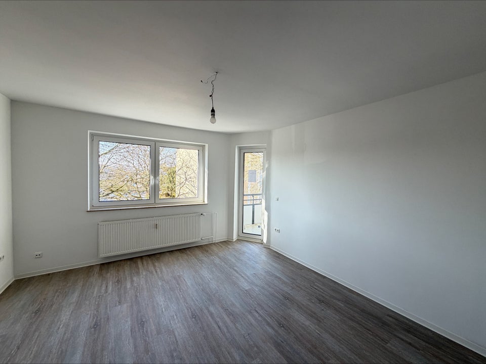 Schöne 3-Zimmer-Wohnung mit Blick ins Grüne - Photo 1