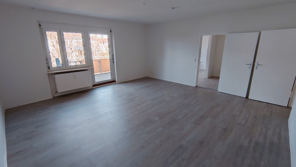 Stilvoll renovierte 3-Zi.-Erdgeschosswohnung - Foto 1