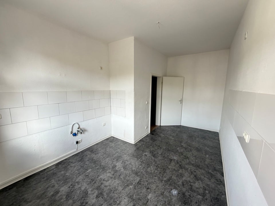 Schöne Drei-Zimmer-Wohnung in Engelsdorf! - Photo 1