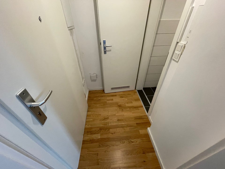 Moderne 1-Zimmer-Wohnung mit Einbauküche - Foto 5
