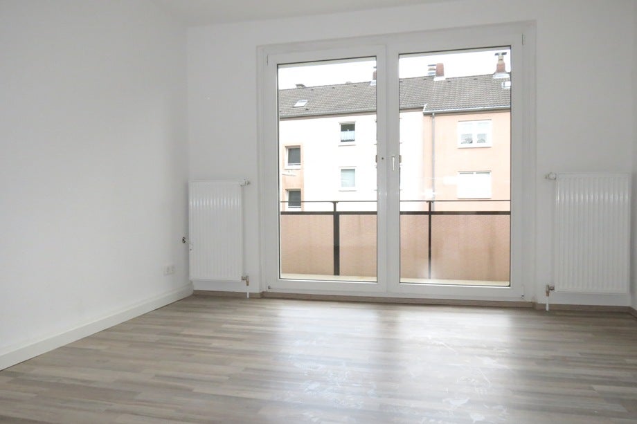 Kleine 3-Zi.-Whg. mit neuem Bad und neuem Boden - Foto 1