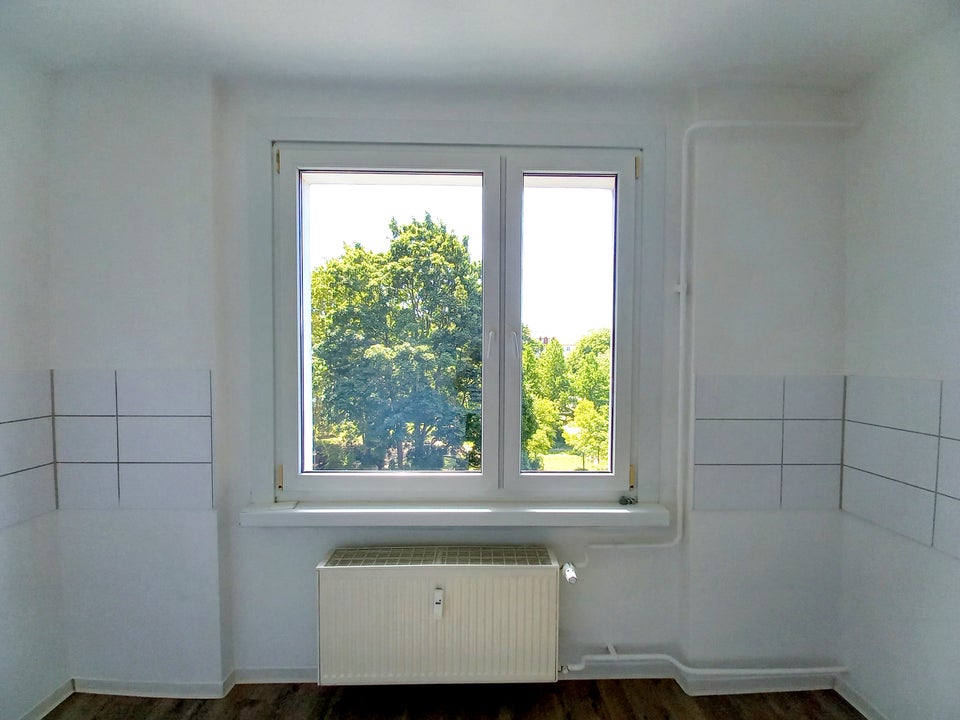 Familien aufgepasst! Günstige 4 Zimmerwohnung ab sofort beziehbar! - Foto 4