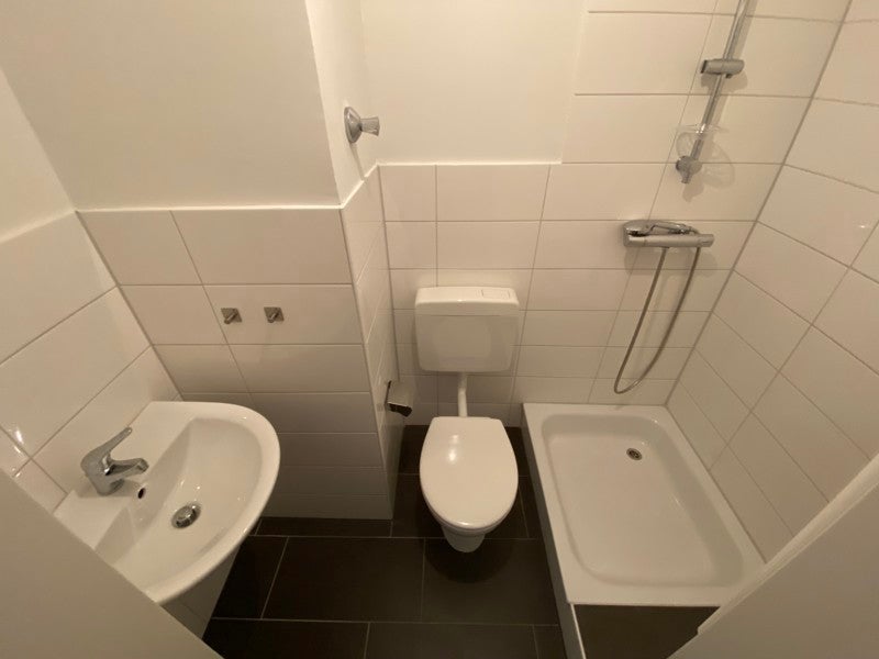 2-Zimmer-Wohnung,komplett renoviert - Photo 2