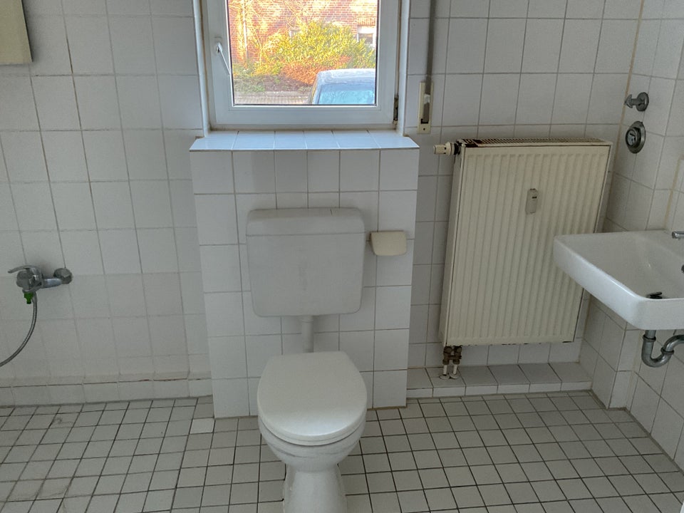 Einzugsbereit: Großzügige 3-Zimmer-Terrassenwohnung mit Gäste-WC und Estrichboden - Photo 2