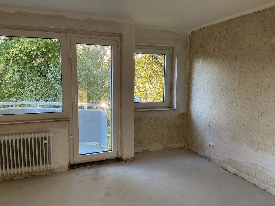 Selbst gestalten! Gemütliche 3-Raum-Wohnung mit Sonnenbalkon - Photo 3