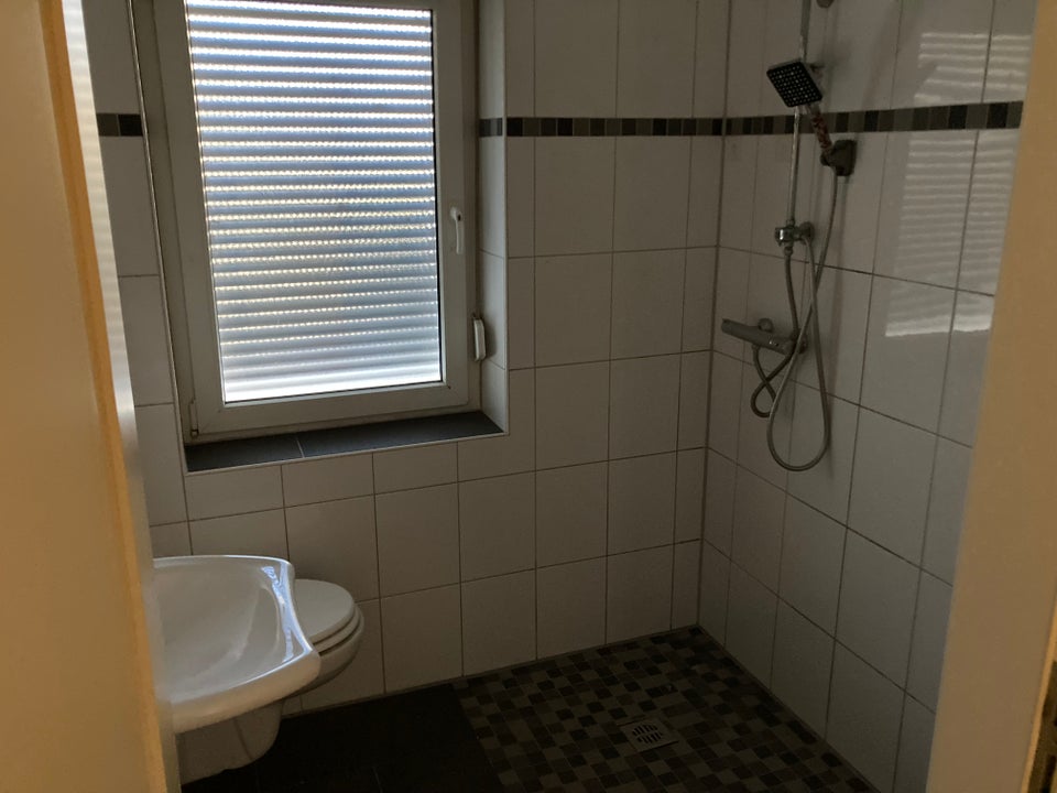 Willkommen Zuhause: großzügige 2-Zimmer-Wohnung in zentraler Lage - Foto 3