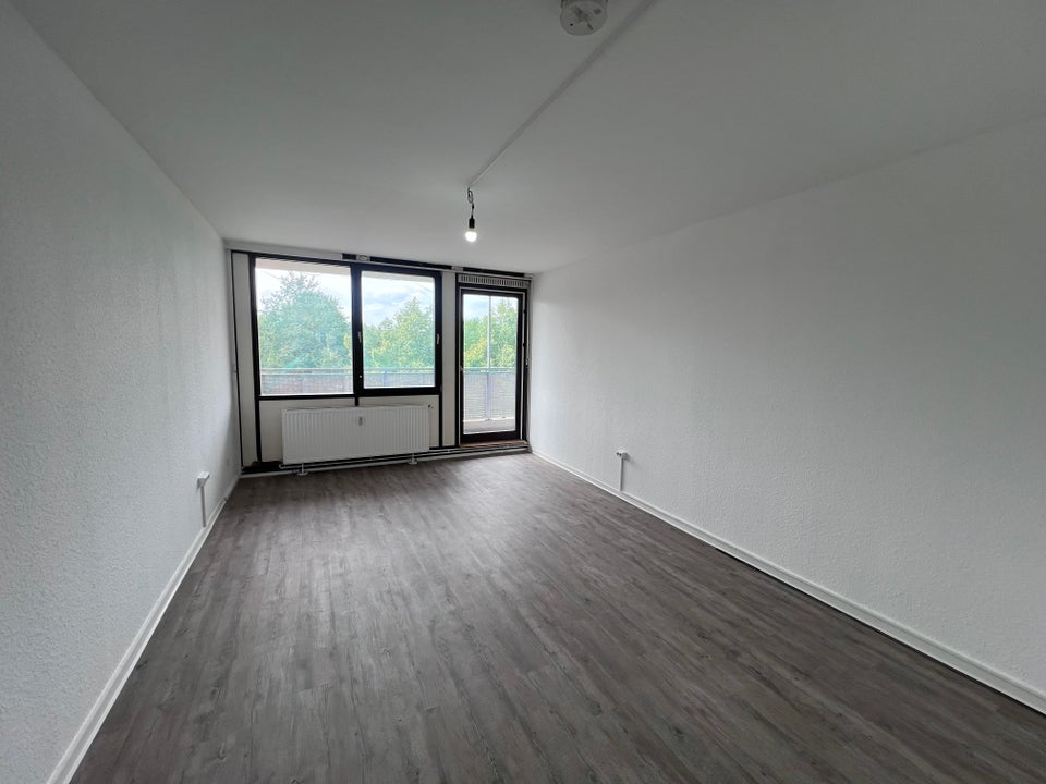 Frisch modernisiert und renoviert: 2,5 Zimmer-Wohnung - Foto 1