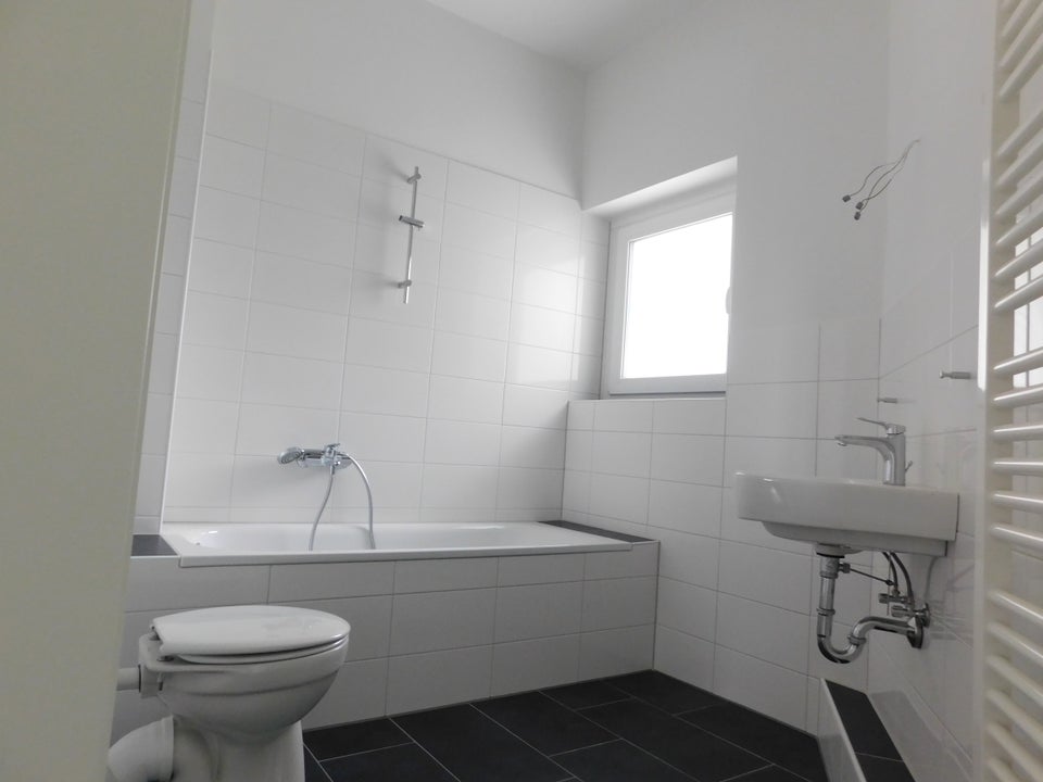 2,5-Zimmer Wohnung mit Loggia, voll renoviert! - Photo 1