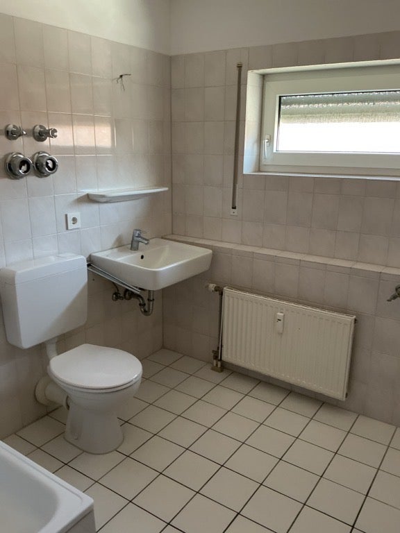 Ihr neues Zuhause: großzügige 4-Zimmer-Wohnung mit Balkon - Foto 3