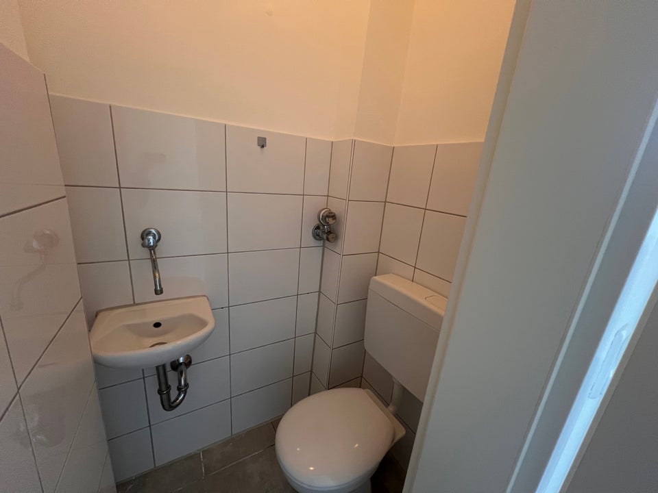 Mieter für frisch renovierte Wohnung gesucht! - Foto 2