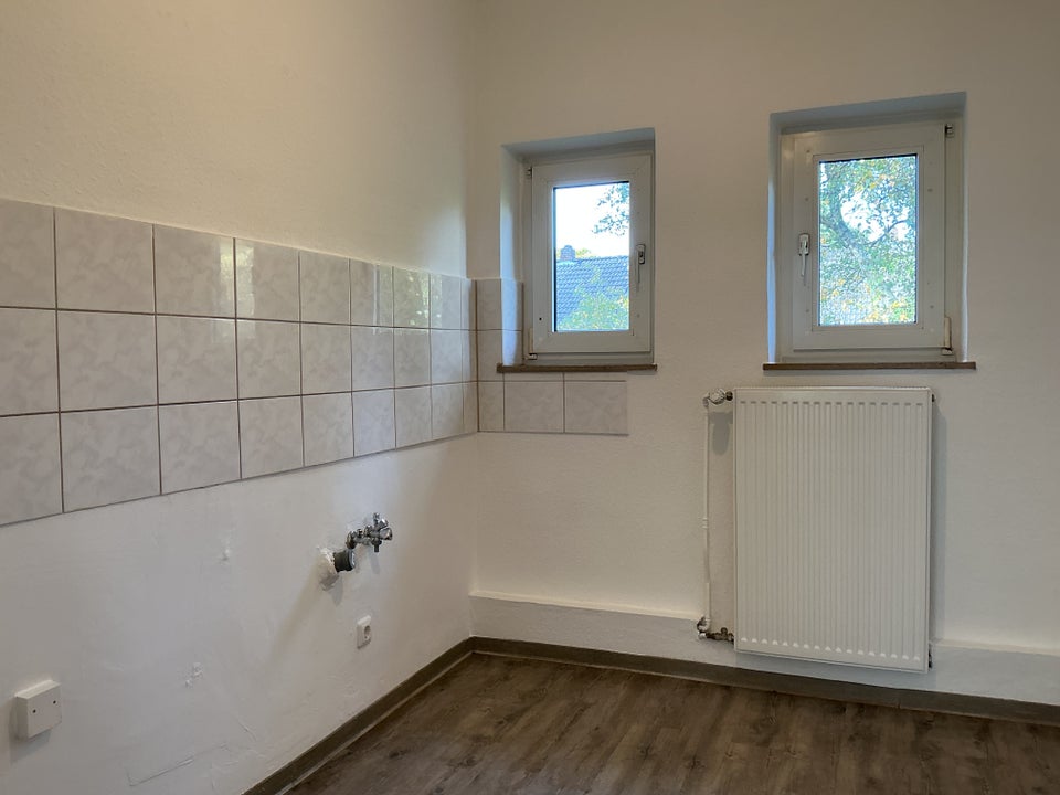 Willkommen Zuhause: Renovierte 3-Raum-Wohnung mit Sonnnebalkon - Photo 1