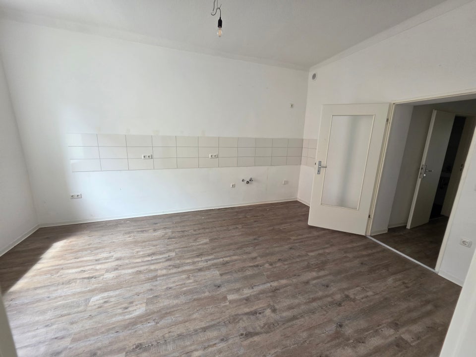 Kurzfristig zum 20.07 - Schöne Wohnung zentral auf der Oberbilker Allee - Foto 3
