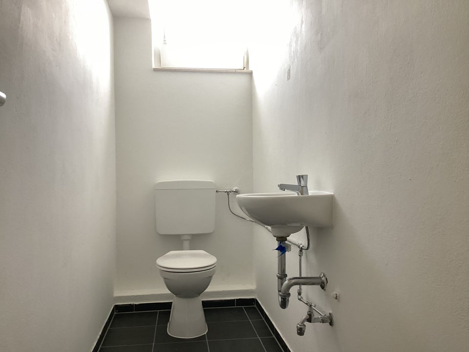 Geräumige 2,5-Raumwohnung mit tollem Blick ins Grüne - Foto 3