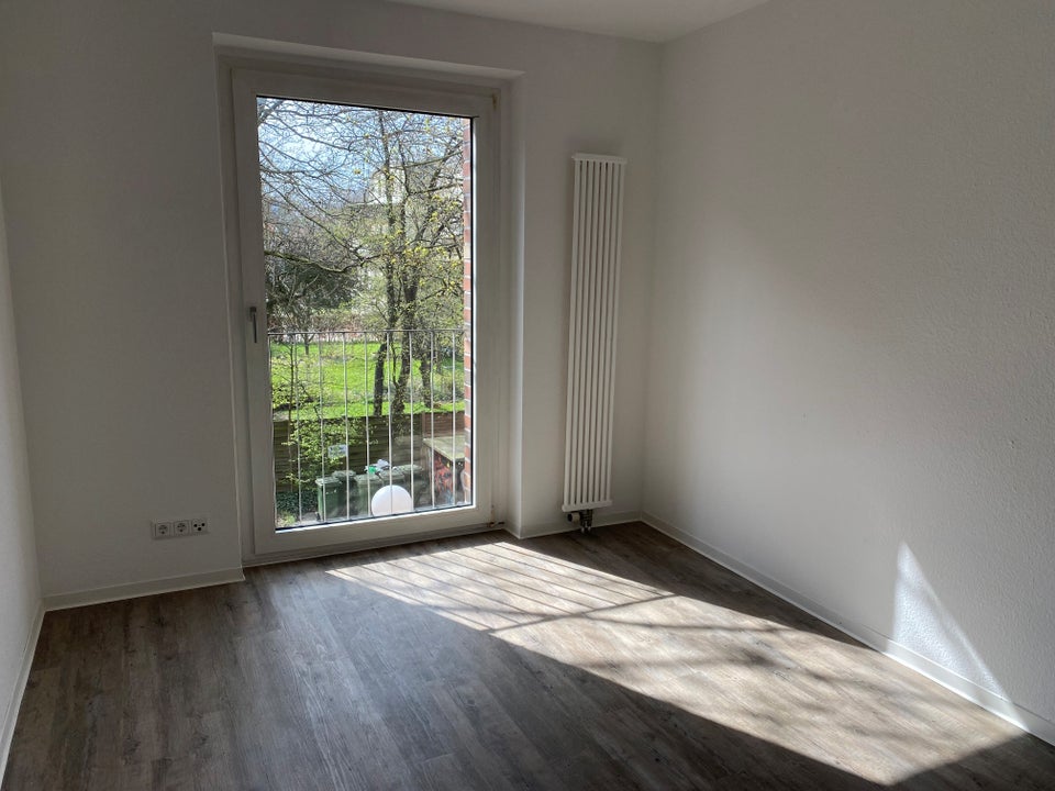 Helle 3-Zimmer-Wohnung mit Einbauküche - Foto 4