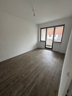 Sanierte 4- Zimmerwohnung mit Loggia in zentraler Lage - Photo 5