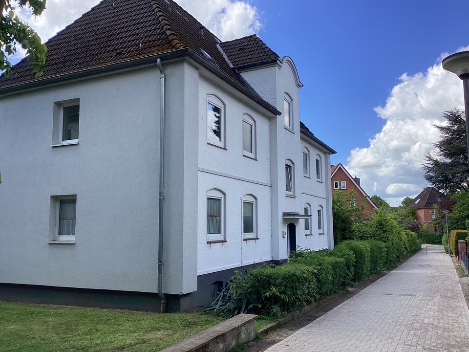 Umzug gefällig? Individuelle 2-Zi.-Wohnung, sofort anmietbar! - Photo 3