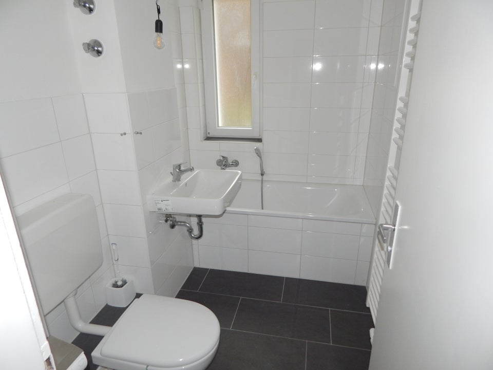 Da kommt man gern Heim. praktische 2-Zimmer-Wohnung - Foto 2