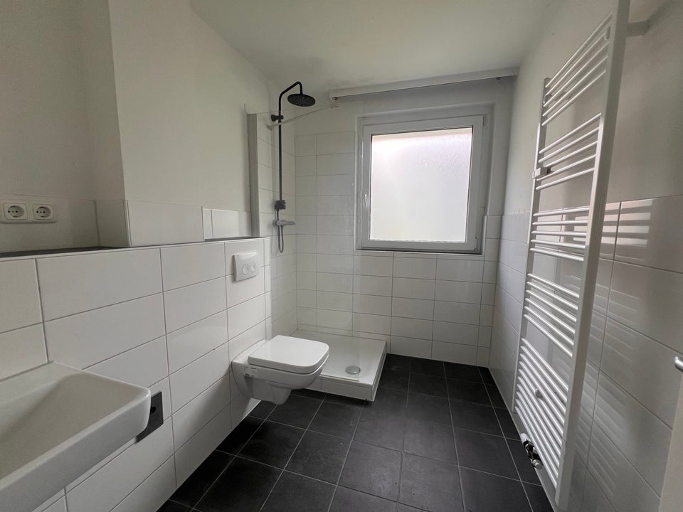 Helle 3 Zimmer Wohnung sucht Mieter! - Photo 4