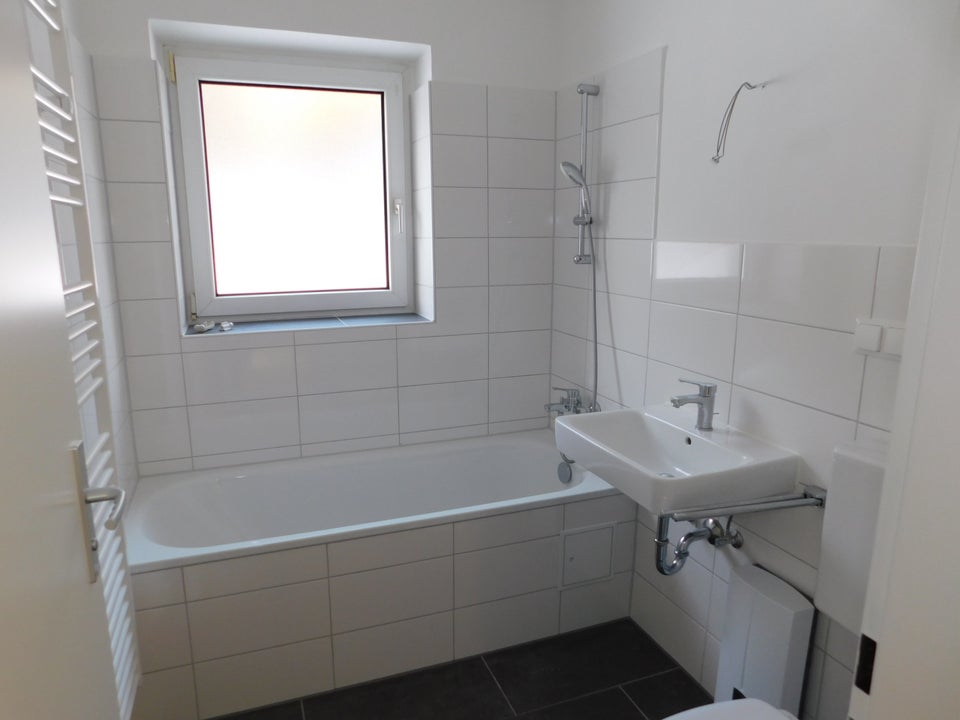 Velbert-Neviges: Bezugsfertige 3-Zi.-EG-Wohnung - Foto 2