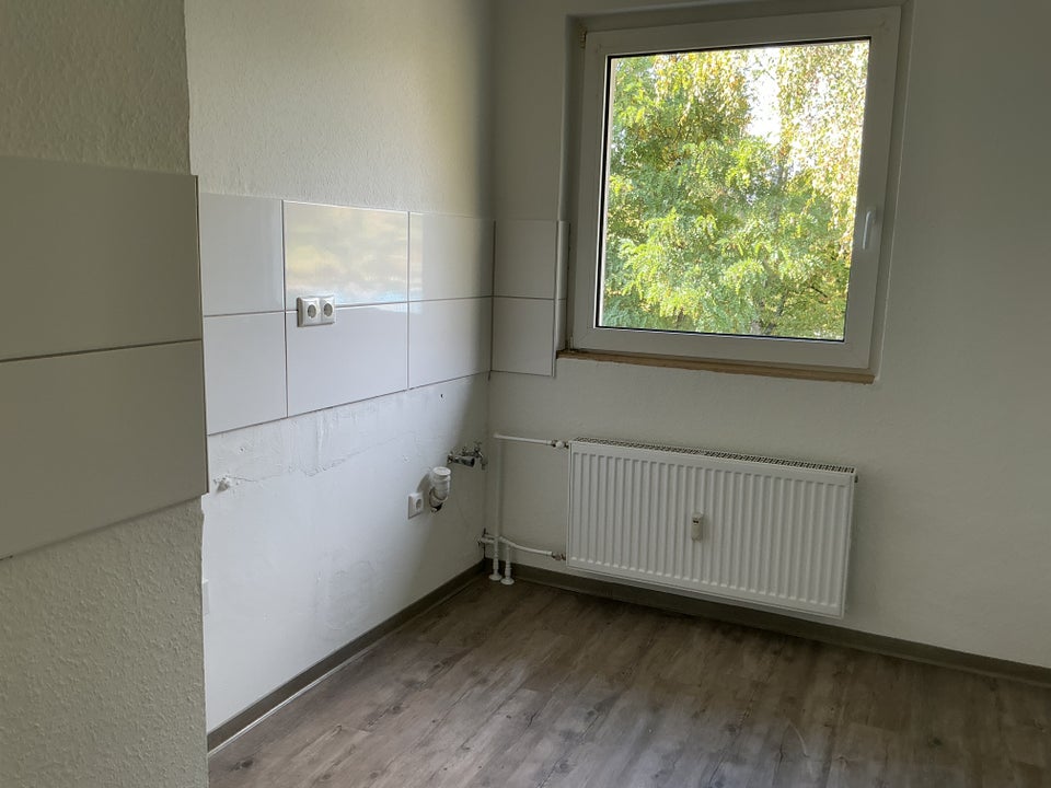 Die gefällt mir: günstige 3-Zimmer-Wohnung - Foto 3