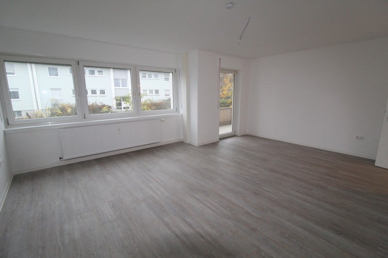 3 Zimmer mit Balkon, frisch modernisiert - Foto 3