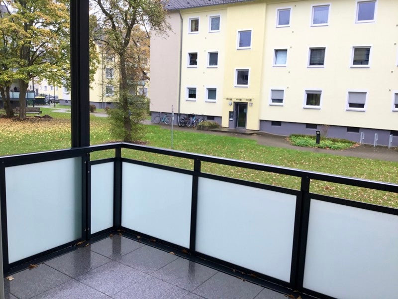 Moderne 2-Zimmer-Wohnung mit Tageslichtbad und Balkon - Foto 1
