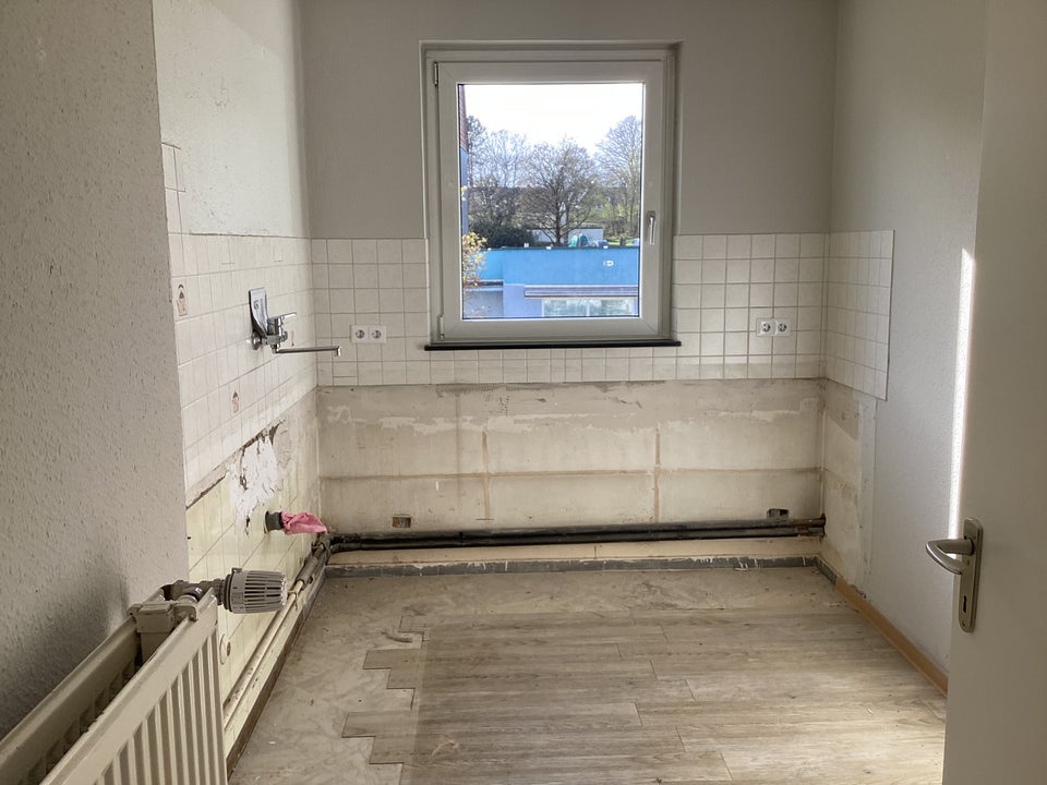 Frisch renovierte 3-Zimmer-Wohnung mit Balkon! - Photo 4