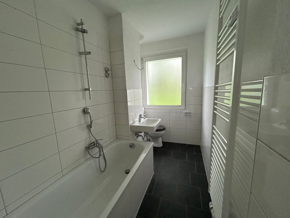 3,5-Zimmer-Wohnung mit Balkon im Herzen von Stoppenberg! - Foto 3