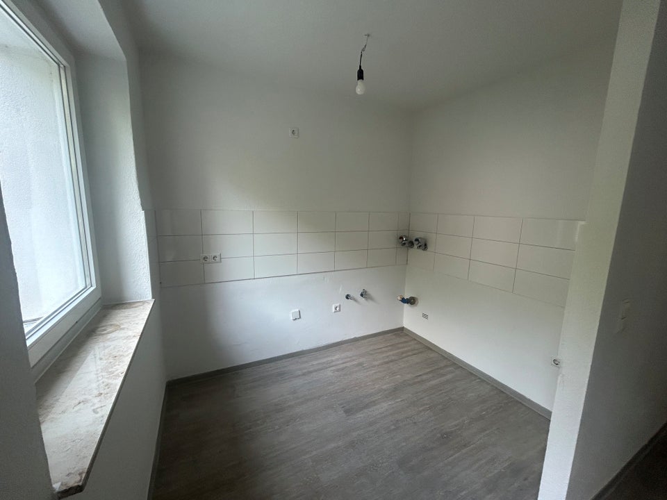 3-Zimmer-Wohnung komplett bezugsfertig - Foto 1