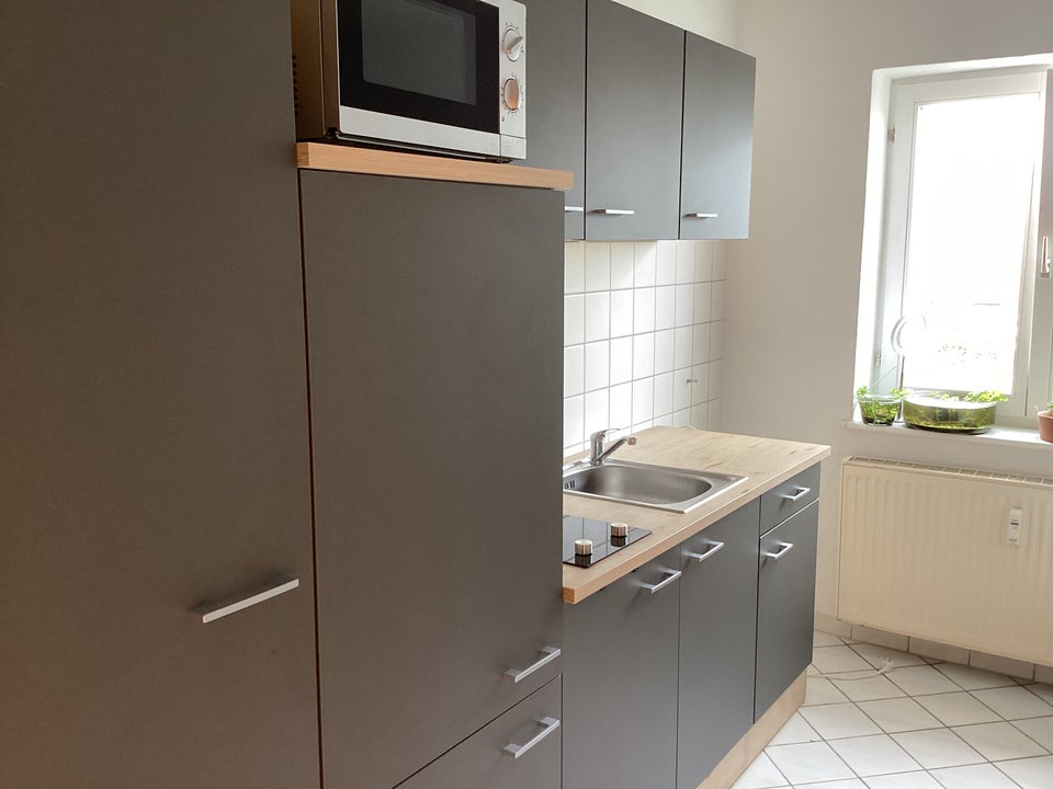 Nachmieter gesucht - mieterseitige Einbauküche vorhanden - Foto 1