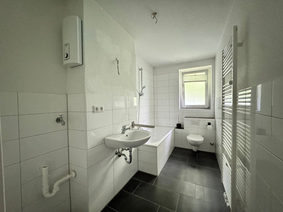 großzügige 3-Zimmer-Wohnung in schöner Lage - Foto 3