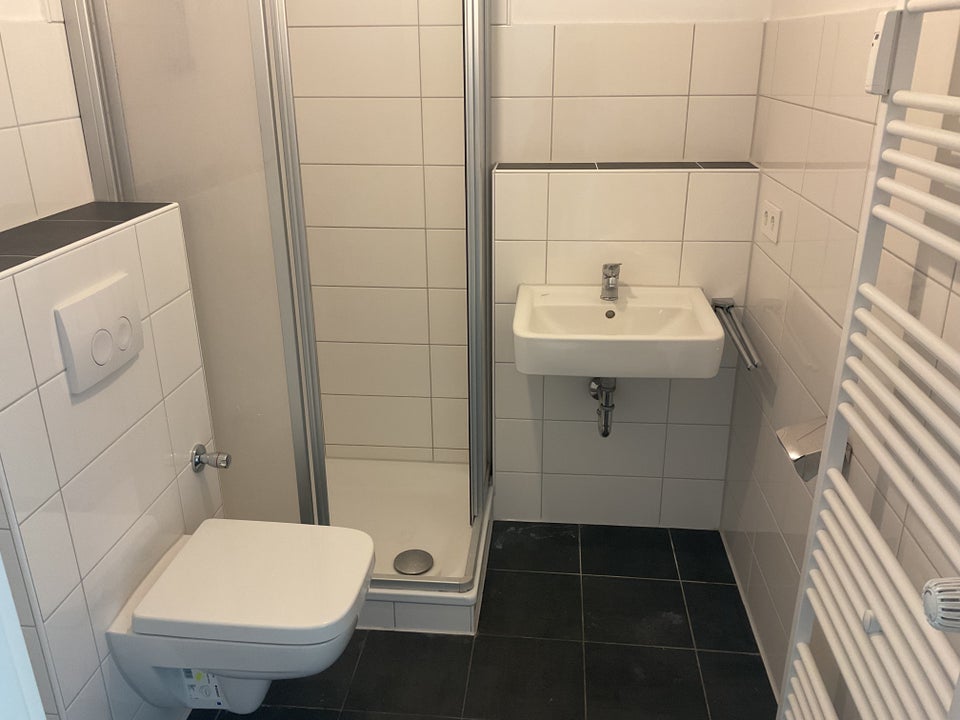 2-Zimmer EG-Wohnung mit Balkon in Bielefeld Sennestadt! - Photo 3