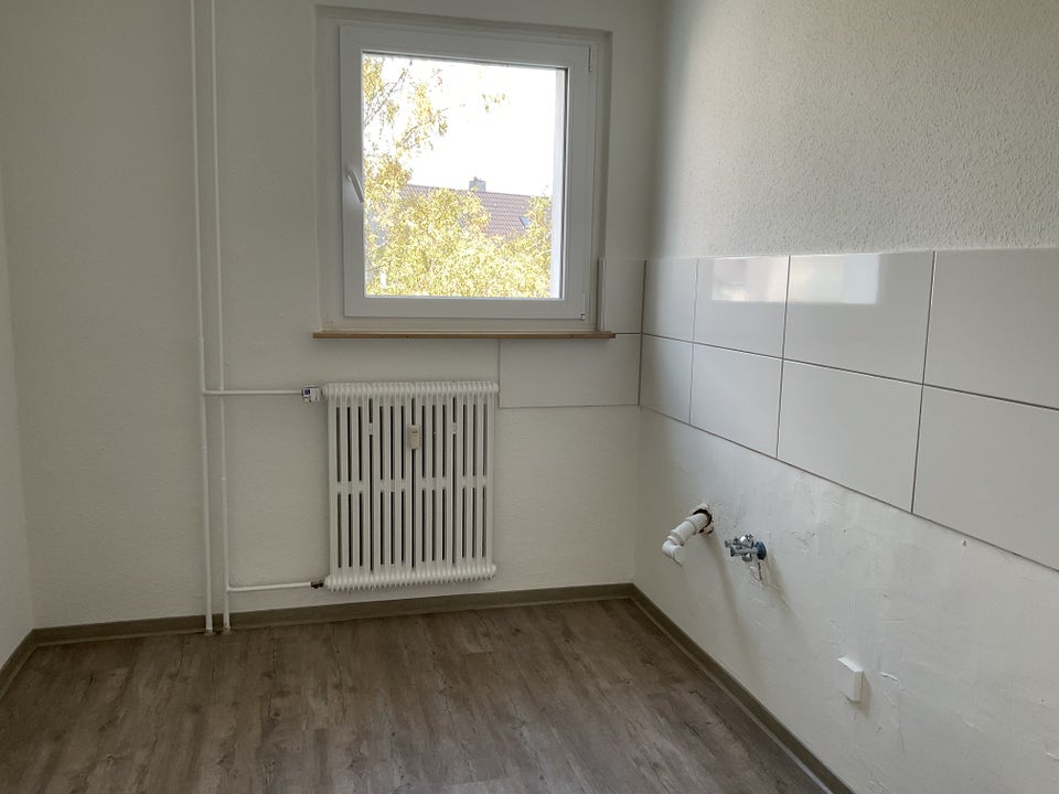 Ansprechende und günstige 3-Zimmer-Wohnung - Foto 2