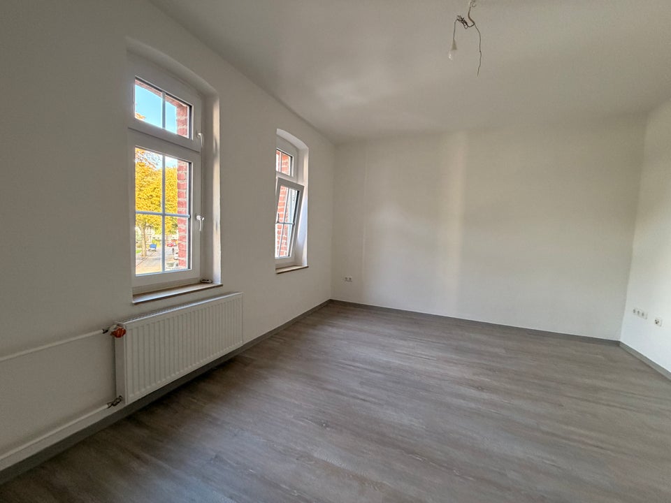 Schicke 2-Raum-Wohnung in ruhiger Lage - wir haben für Sie einzugsbereit renoviert ! - Photo 4