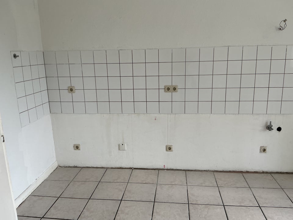 Smarter Wohnen: große 2-Zimmer-Wohnung mit 2 Balkonen im Wasserviertel - Photo 2