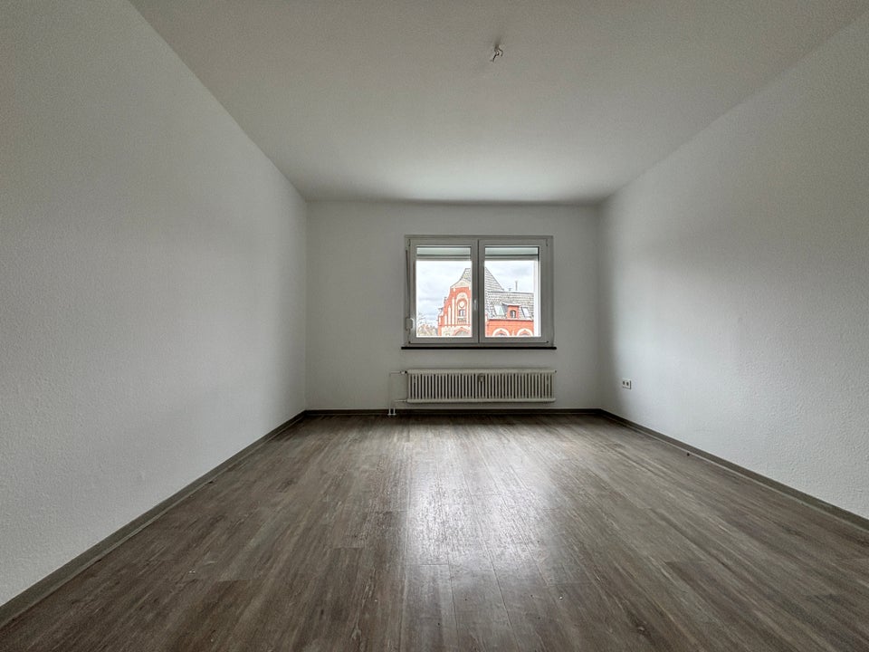2-Zimmer Wohnung mit nagelneuem Bad im Erdgeschoss - Photo 2