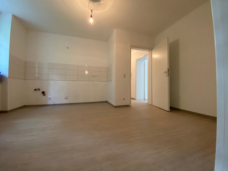 Weitläufige 3-Zimmer Wohnung in direkter Waldnähe - Foto 2