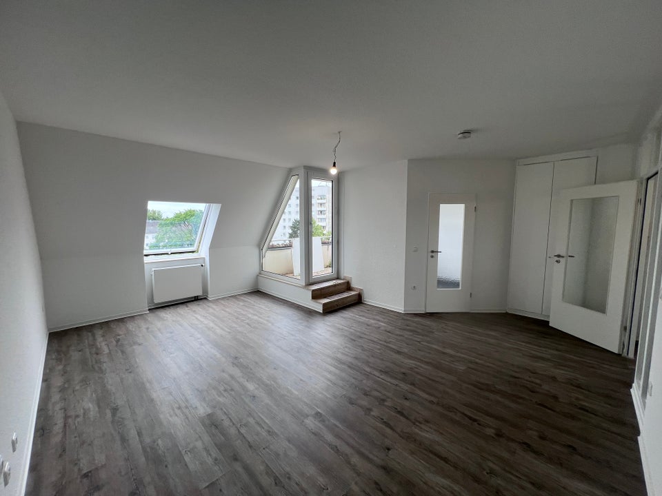 Hier macht Wohnen Spaß: modernisierte 2-Zimmer-Wohnung - Foto 1