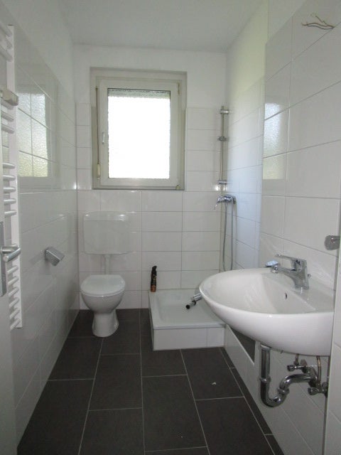 Reinkommen und Wohlfühlen: interessante 3-Zimmer-Wohnung mit Sonnenbalkon - Photo 2