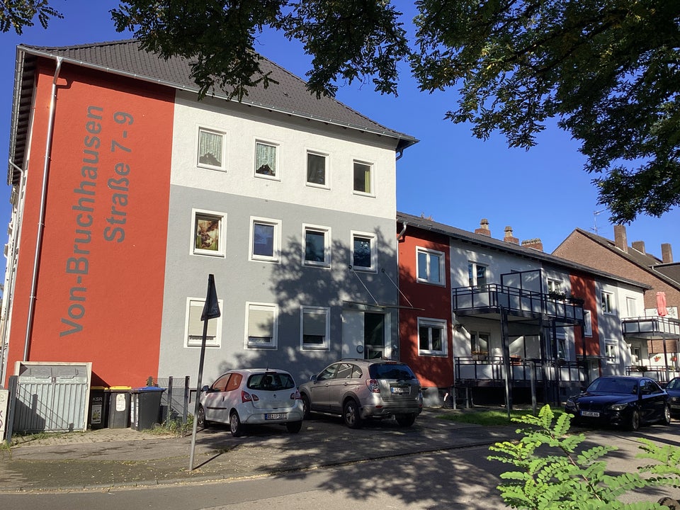 Bald verfügbar! 2-Raum Ergeschosswohnung mit Balkon - Foto 2