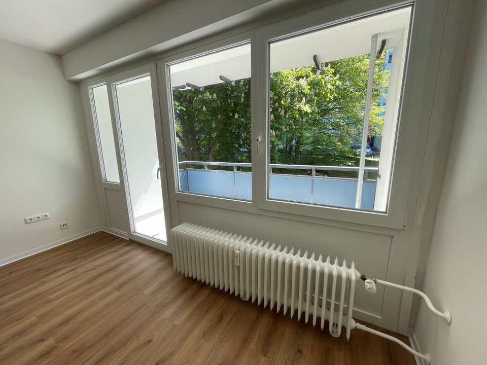 Sanierte 4-Zimmerwohnung mit Balkon - Photo 4